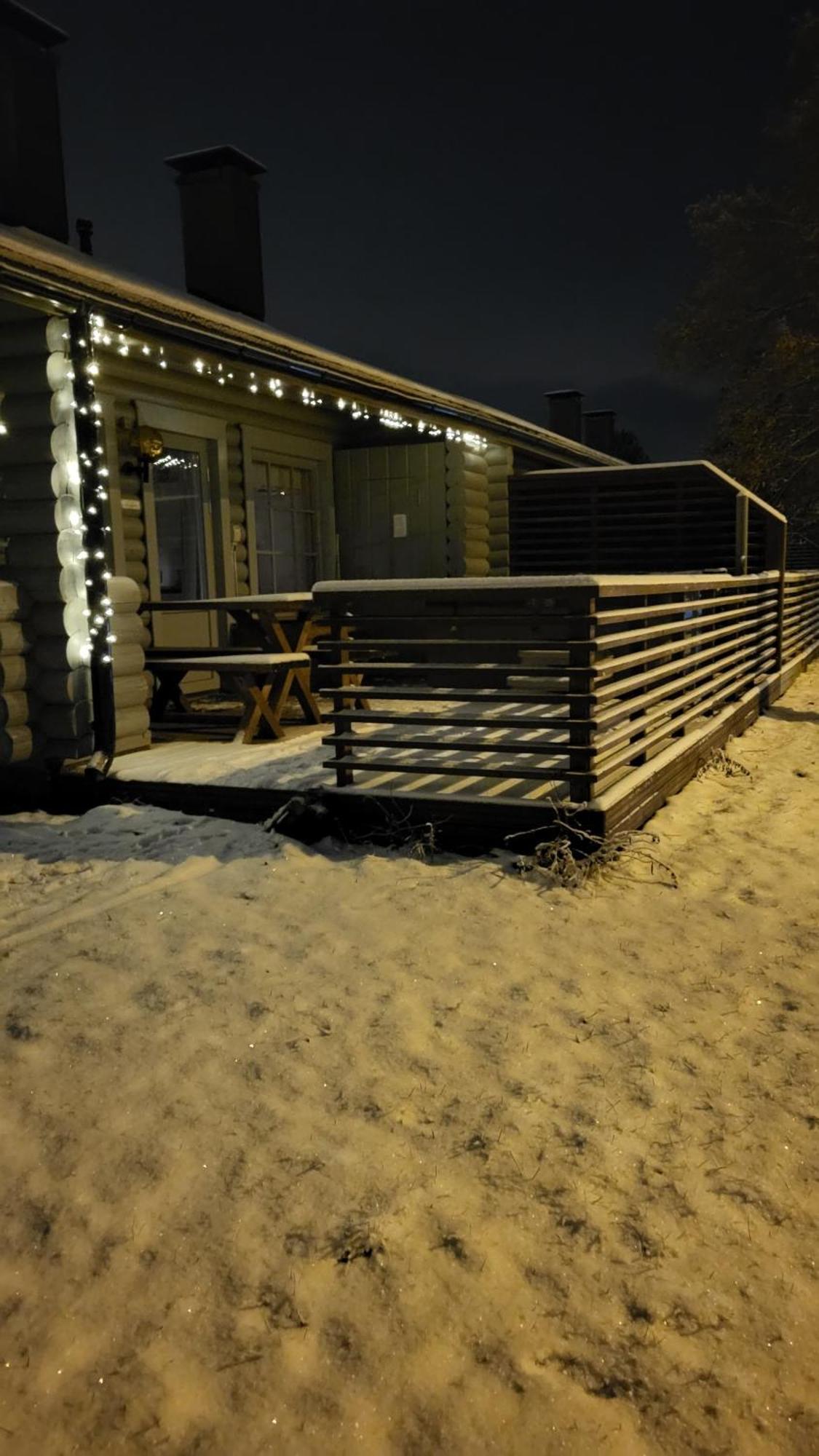 Soepoe Moekki Himoksella Palveluiden Vieressae Villa Jämsä Exterior foto